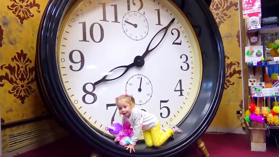 ماجراهای ناستیا و بابایی - قسمت 119 - بازی پرنسس ناستیا بیرون از خانه